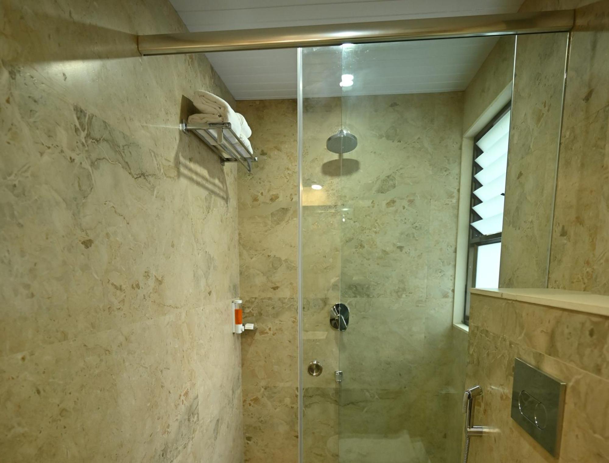 Hotel City Centre Lātūr Pokoj fotografie